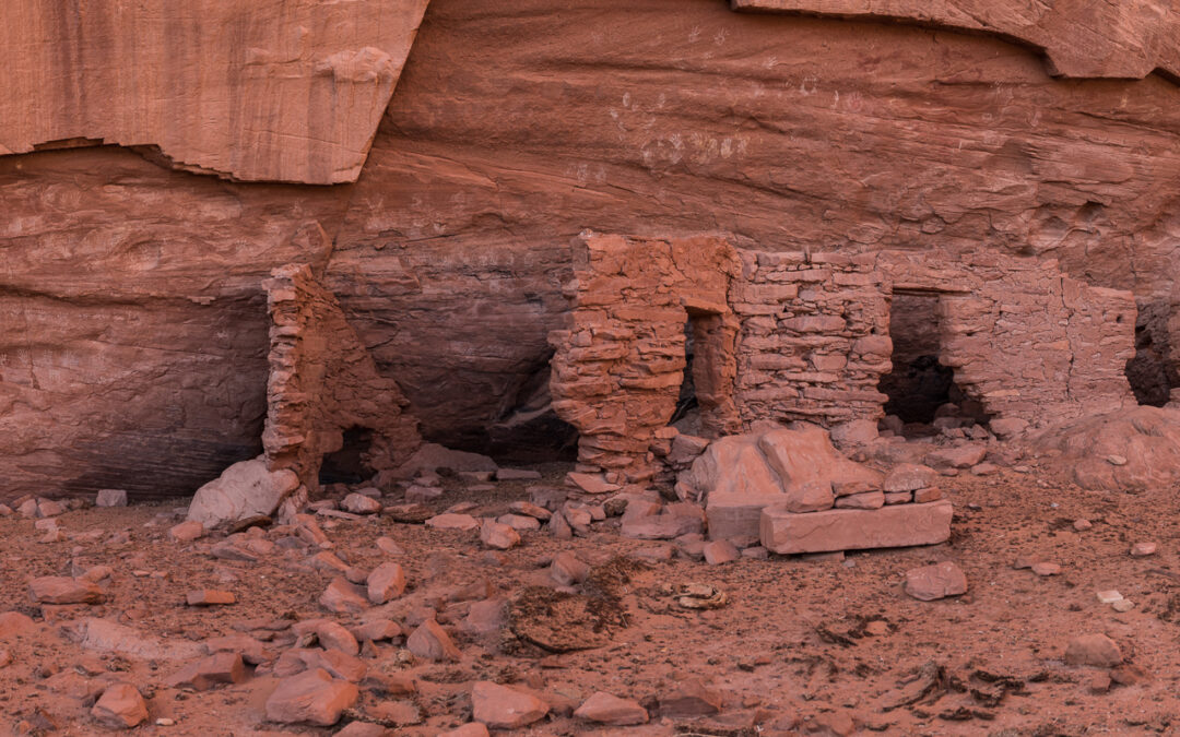 Many Hands Ruins, Monument Valley, AZ